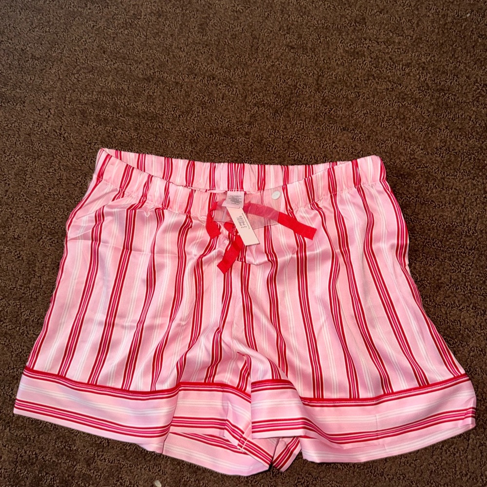 Victoria’s Secret striped pajama short sleeve short set size medium - Picture 4 of 5